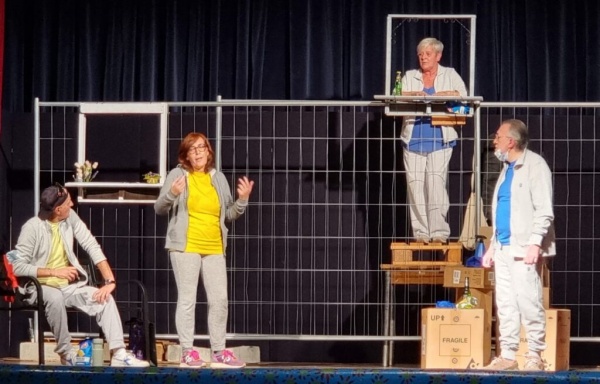 Spettacolo: L'ESTINZIONE DELLA RAZZA UMANA